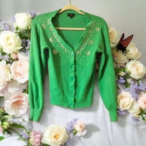 Ontwelfth Green Embellished V-Neck Women's Cardigan Sweater